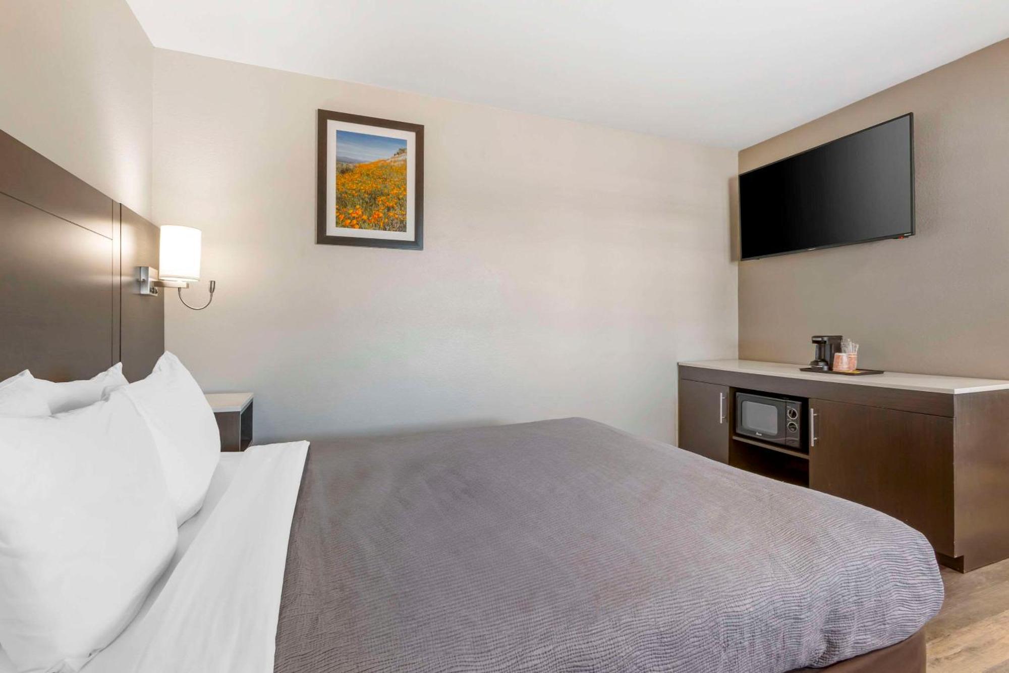 Quality Inn Шоу-Лоу Экстерьер фото