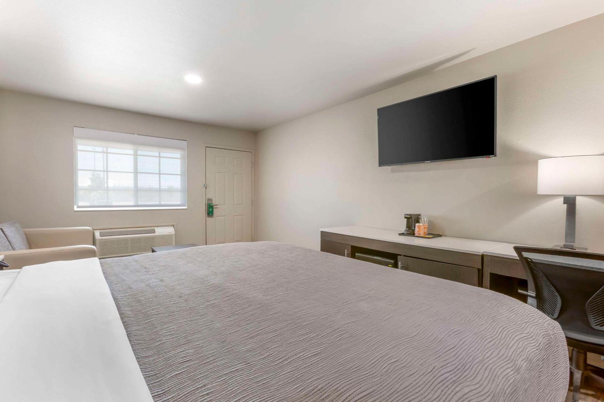 Quality Inn Шоу-Лоу Экстерьер фото